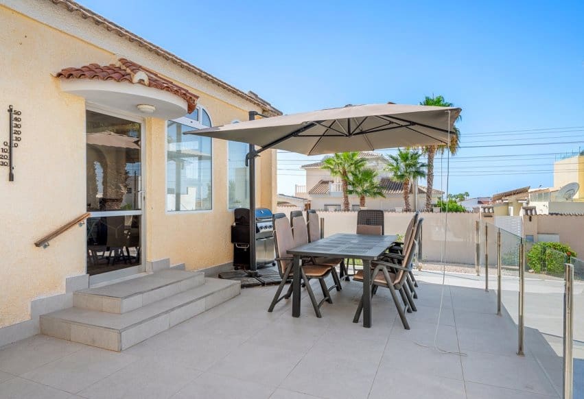 3 soveværelse Villa til salg i Rojales - € 575.000 (Ref: 10065419)