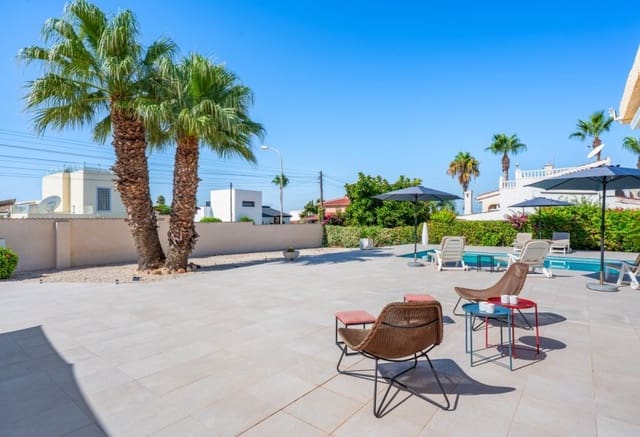 3 soveværelse Villa til salg i Ciudad Quesada, Rojales - € 575.000 (Ref: 10065419)