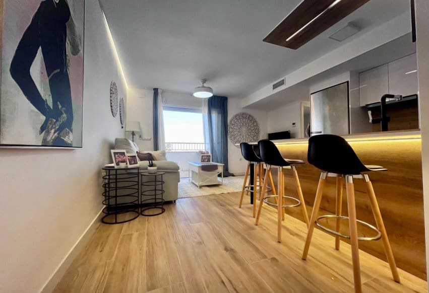 3 soveværelse Lejlighed til salg i Punta Prima med swimmingpool - € 259.700 (Ref: 10071008)