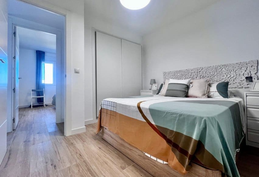 3 soveværelse Lejlighed til salg i Punta Prima med swimmingpool - € 259.700 (Ref: 10071008)