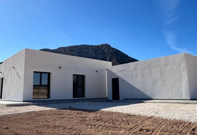 Chalet de 3 habitaciones en Torre del Rico, Jumilla en venta - 385.000 € (Ref: 10071021)