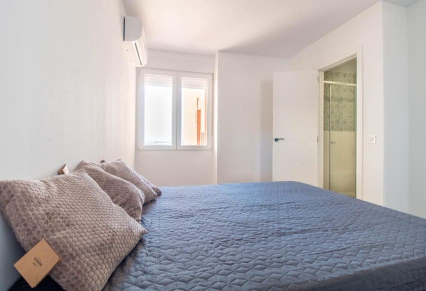 2 Zimmer Strandapartment zu verkaufen in Torrevieja - 250.000 € (Ref: 10071022)