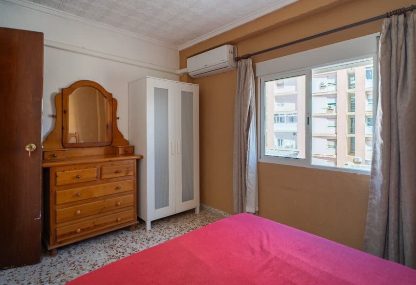 4 makuuhuone Kattohuoneisto myytävänä paikassa Torrevieja mukana 
autotalli - 199 900 € (Ref: 10073380)
