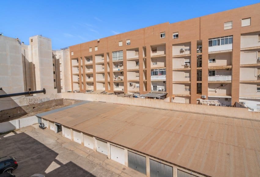 4 makuuhuone Kattohuoneisto myytävänä paikassa Torrevieja mukana 
autotalli - 199 900 € (Ref: 10073380)