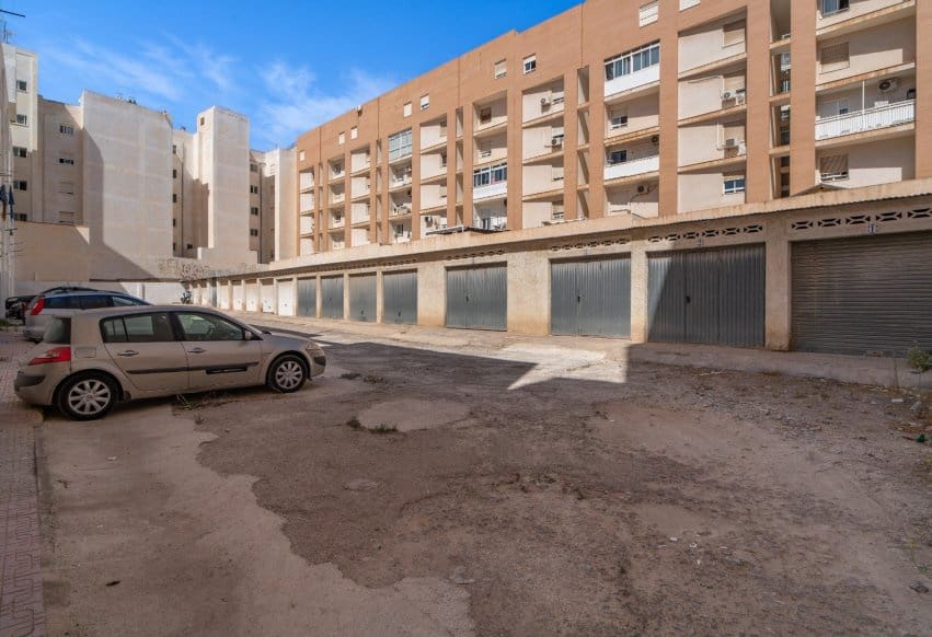 4 makuuhuone Kattohuoneisto myytävänä paikassa Torrevieja mukana 
autotalli - 199 900 € (Ref: 10073380)