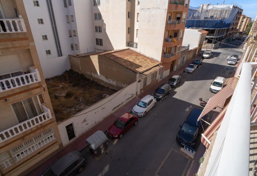 4 makuuhuone Kattohuoneisto myytävänä paikassa Torrevieja mukana 
autotalli - 199 900 € (Ref: 10073380)