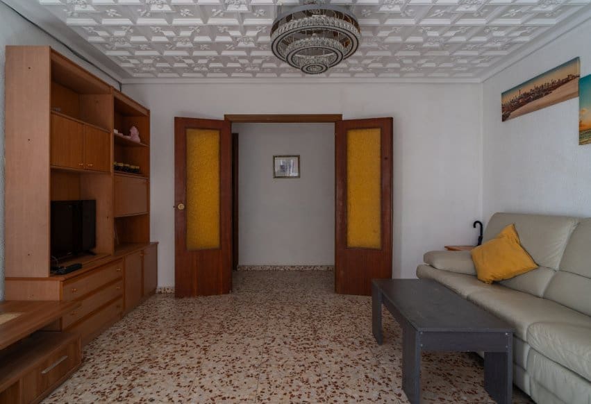 4 makuuhuone Kattohuoneisto myytävänä paikassa Torrevieja mukana 
autotalli - 199 900 € (Ref: 10073380)