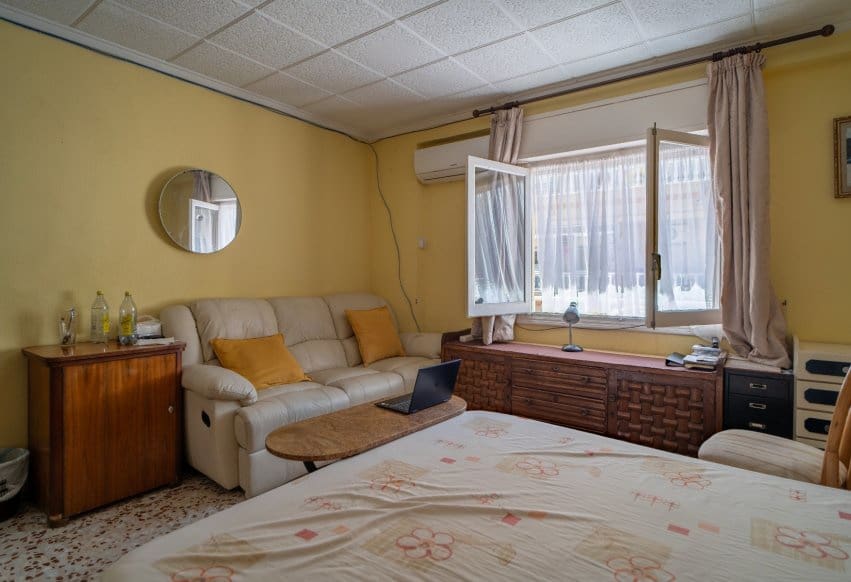 4 makuuhuone Kattohuoneisto myytävänä paikassa Torrevieja mukana 
autotalli - 199 900 € (Ref: 10073380)