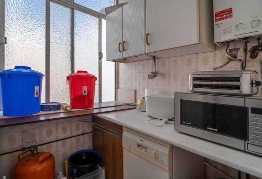 4 makuuhuone Kattohuoneisto myytävänä paikassa Torrevieja mukana 
autotalli - 199 900 € (Ref: 10073380)