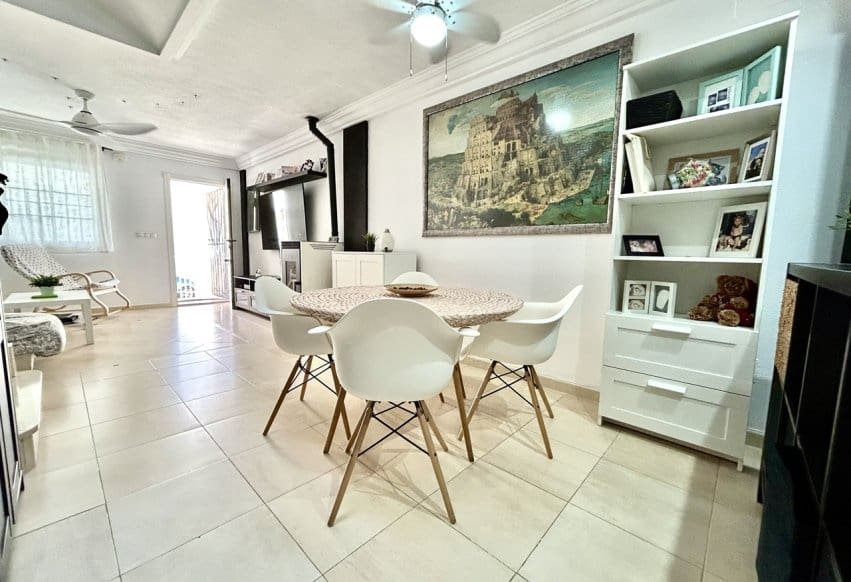 4 soveværelse Byhus til salg i Formentera del Segura med swimmingpool - € 230.000 (Ref: 10074896)