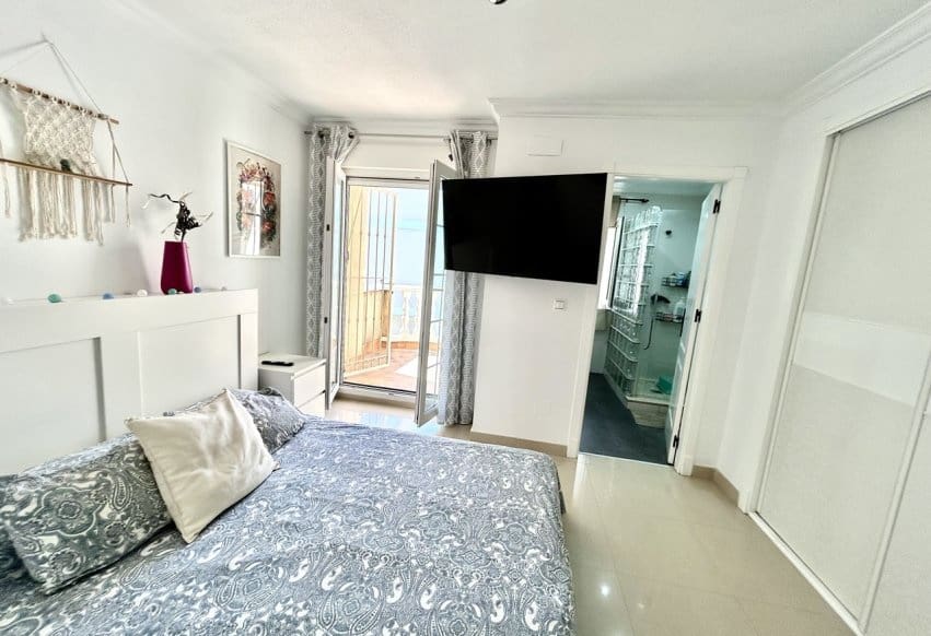 4 soveværelse Byhus til salg i Formentera del Segura med swimmingpool - € 230.000 (Ref: 10074896)