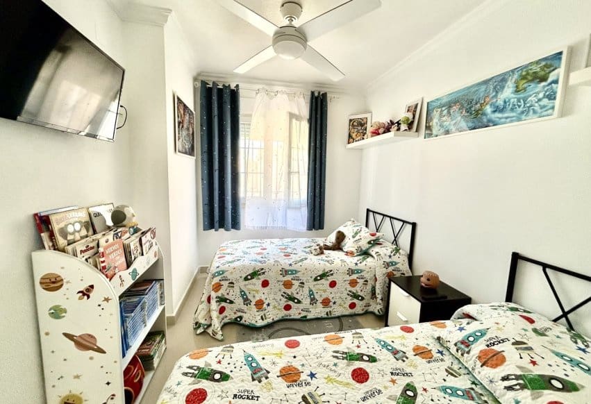 4 soveværelse Byhus til salg i Formentera del Segura med swimmingpool - € 230.000 (Ref: 10074896)