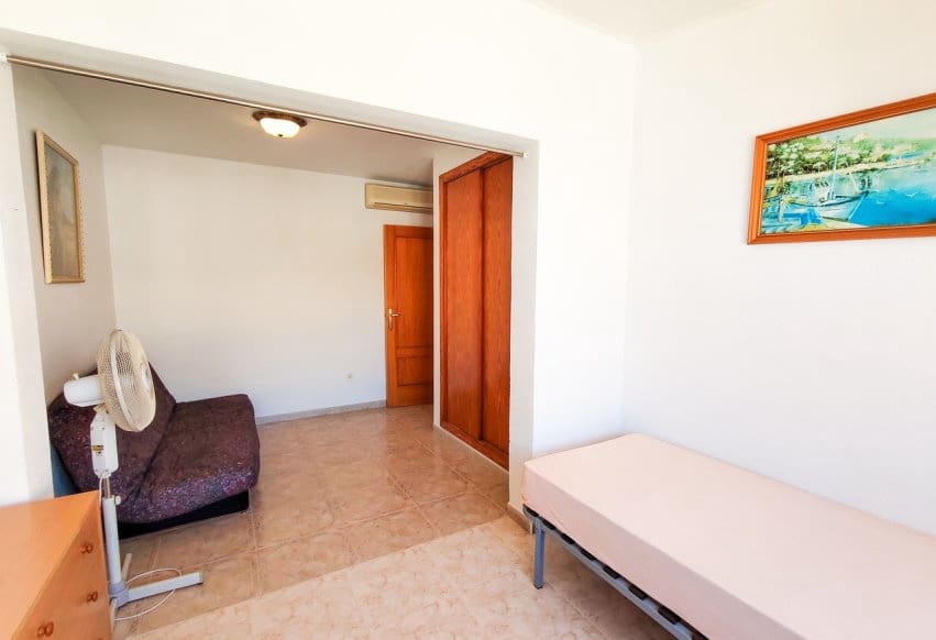 Casa de 2 habitaciones en Orihuela Costa en venta con piscina - 229.900 € (Ref: 10074897)
