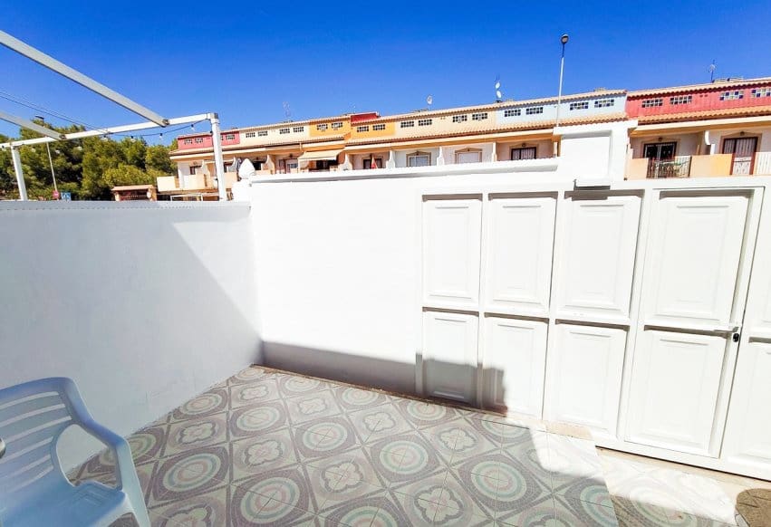 Casa de 2 habitaciones en Orihuela Costa en venta con piscina - 229.900 € (Ref: 10074897)