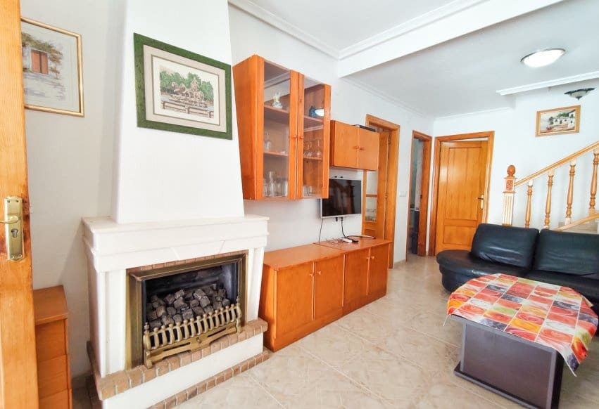 Casa de 2 habitaciones en Orihuela Costa en venta con piscina - 229.900 € (Ref: 10074897)
