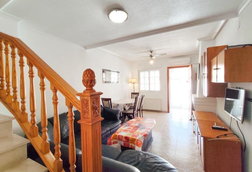 Casa de 2 habitaciones en Orihuela Costa en venta con piscina - 229.900 € (Ref: 10074897)