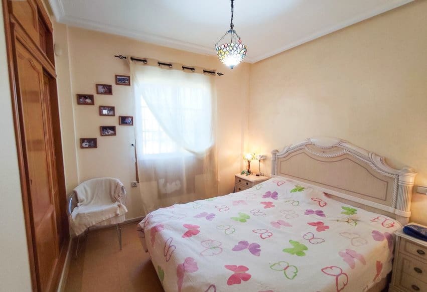 2 sovrum Lägenhet till salu i Cabo Roig med pool - 215 000 € (Ref: 10080377)