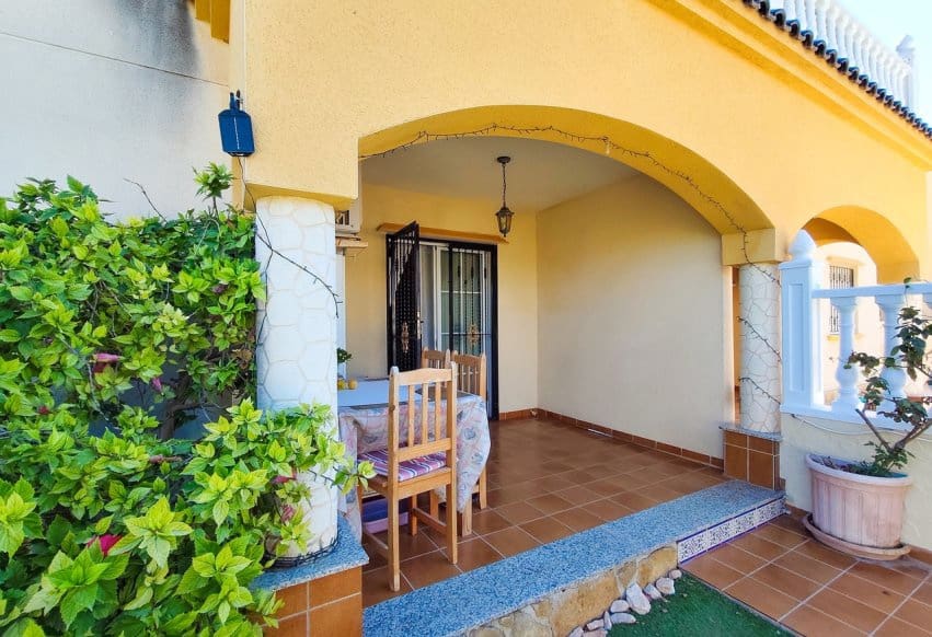 2 sovrum Lägenhet till salu i Cabo Roig med pool - 215 000 € (Ref: 10080377)