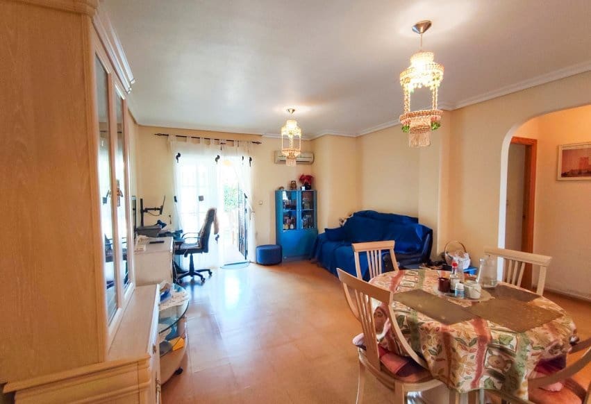 2 sovrum Lägenhet till salu i Cabo Roig med pool - 215 000 € (Ref: 10080377)