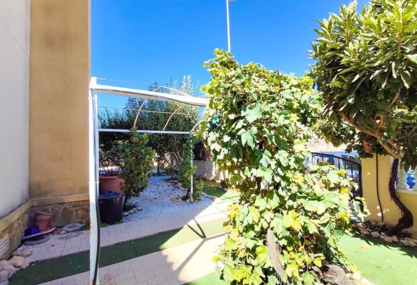 2 sovrum Lägenhet till salu i Cabo Roig med pool - 215 000 € (Ref: 10080377)