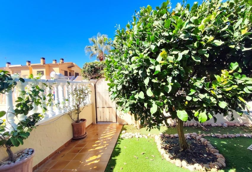 2 sovrum Lägenhet till salu i Cabo Roig med pool - 215 000 € (Ref: 10080377)