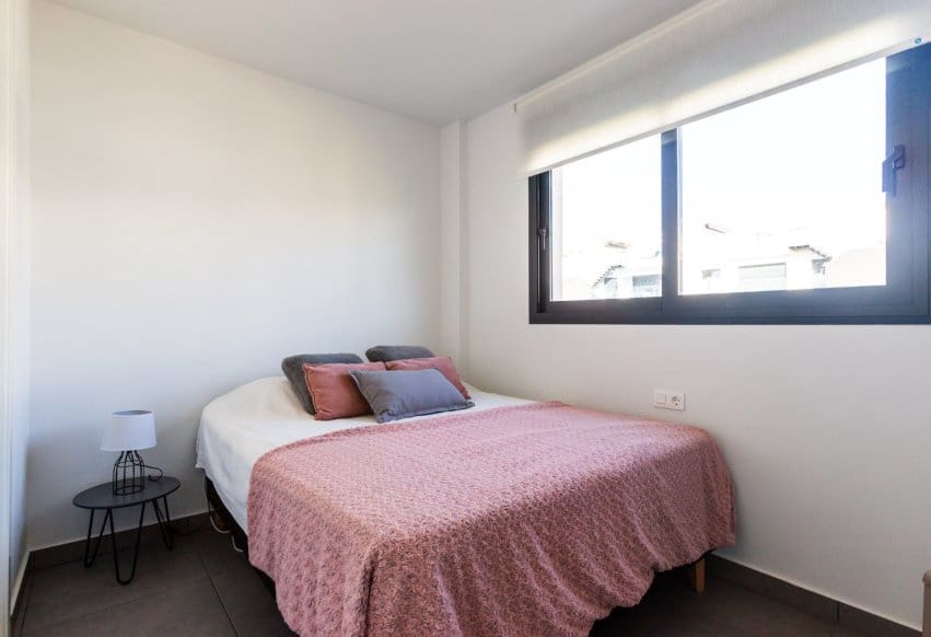 Ático de 2 habitaciones en Villamartin en venta - 298.000 € (Ref: 10080378)