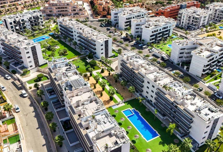 Ático de 2 habitaciones en Villamartin en venta - 298.000 € (Ref: 10080378)