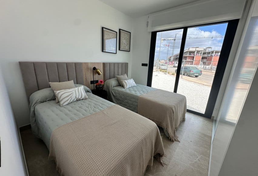 3 quarto Apartamento para venda em Los Alcazares com piscina - 379 000 € (Ref: 10080381)