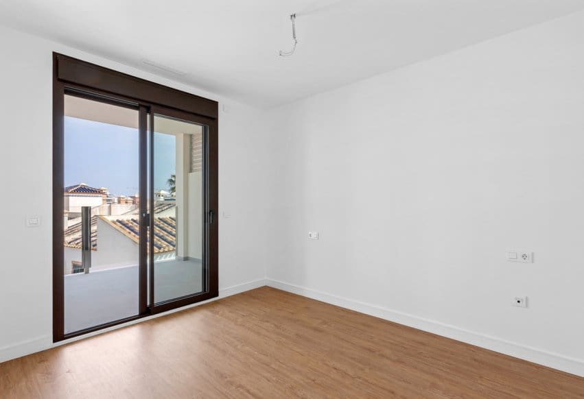 2 soverom Penthouse til salgs i Villamartin med svømmebasseng - € 339 900 (Ref: 10094186)