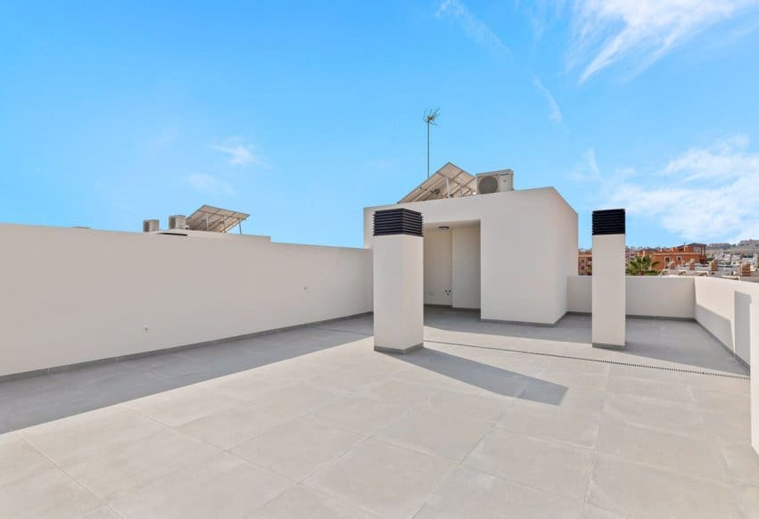 2 soverom Penthouse til salgs i Villamartin med svømmebasseng - € 339 900 (Ref: 10094186)