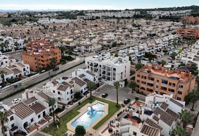 2 soverom Penthouse til salgs i Villamartin, Orihuela med svømmebasseng - € 339 900 (Ref: 10094186)