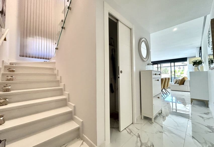 3 soveværelse Villa til salg i Estrella de Mar med swimmingpool garage - € 1.598.000 (Ref: 10095526)