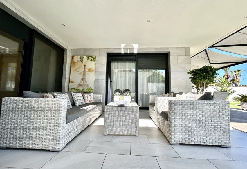 3 soveværelse Villa til salg i Estrella de Mar med swimmingpool garage - € 1.598.000 (Ref: 10095526)