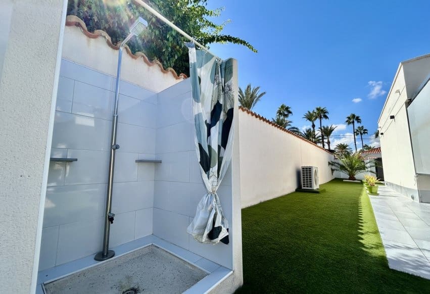 3 soveværelse Villa til salg i Estrella de Mar med swimmingpool garage - € 1.598.000 (Ref: 10095526)