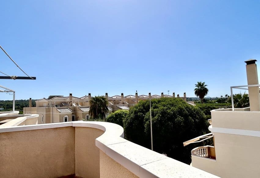 4 soveværelse Byhus til salg i Formentera del Segura med swimmingpool garage - € 229.995 (Ref: 10095527)