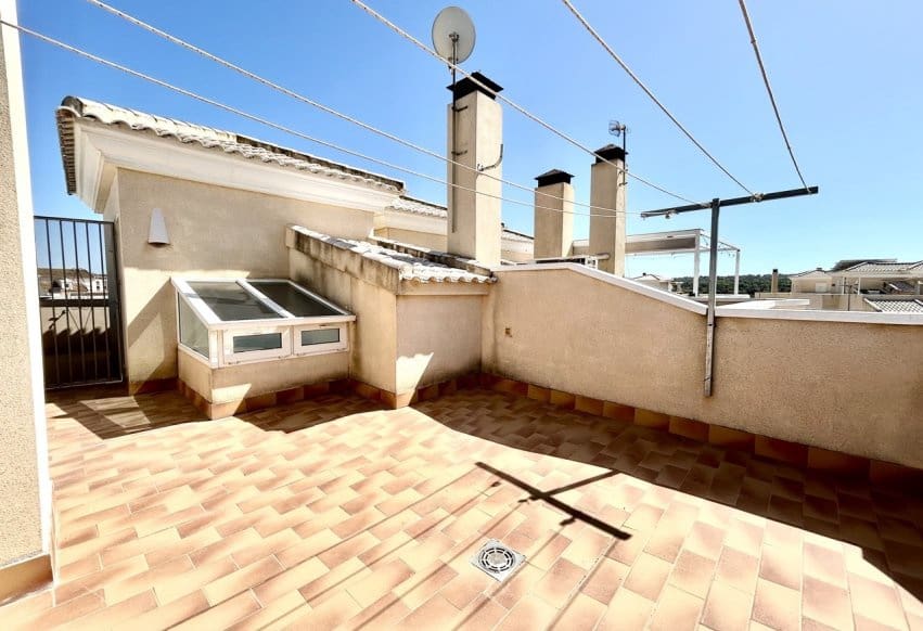 4 soveværelse Byhus til salg i Formentera del Segura med swimmingpool garage - € 229.995 (Ref: 10095527)