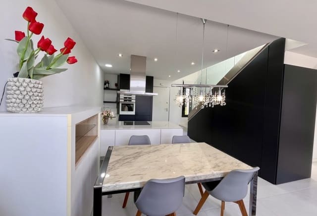 3 soverom Villa til salgs i Los Dolses, Orihuela med svømmebasseng garasje - € 585 000 (Ref: 10097446)