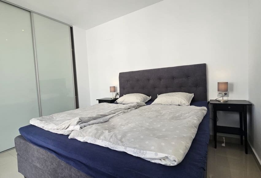 6 bedroom Villa for sale in Villamartin with pool garage - € 546,950 (Ref: 10097659)