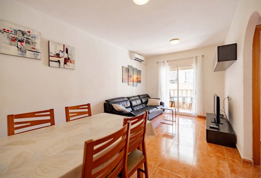 3 soveværelse Byhus til salg i Torrevieja - € 225.000 (Ref: 10097660)