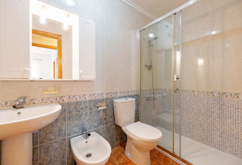 3 soveværelse Byhus til salg i Torrevieja - € 225.000 (Ref: 10097660)