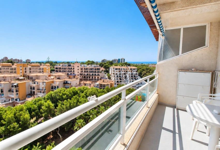 1 makuuhuone Ranta-asunto myytävänä paikassa Orihuela Costa mukana uima-altaan 
autotalli - 154 000 € (Ref: 10097661)
