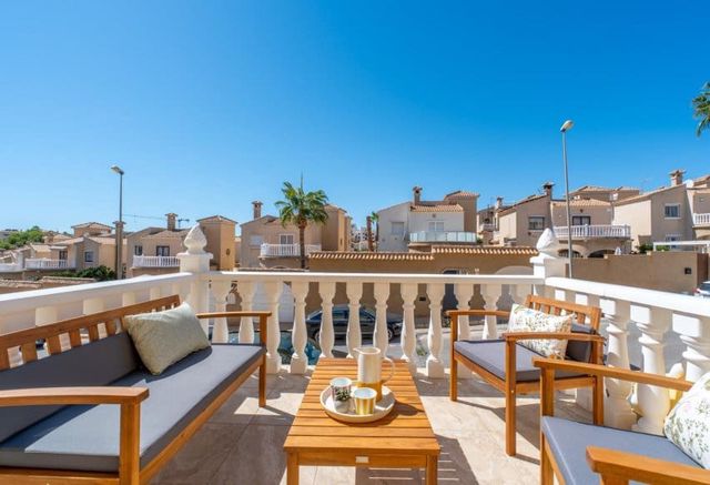 2 camera da letto Casa in vendita in Lomas de Cabo Roig - Los Dolses, Orihuela con piscina - 229.800 € (Rif: 10120559)