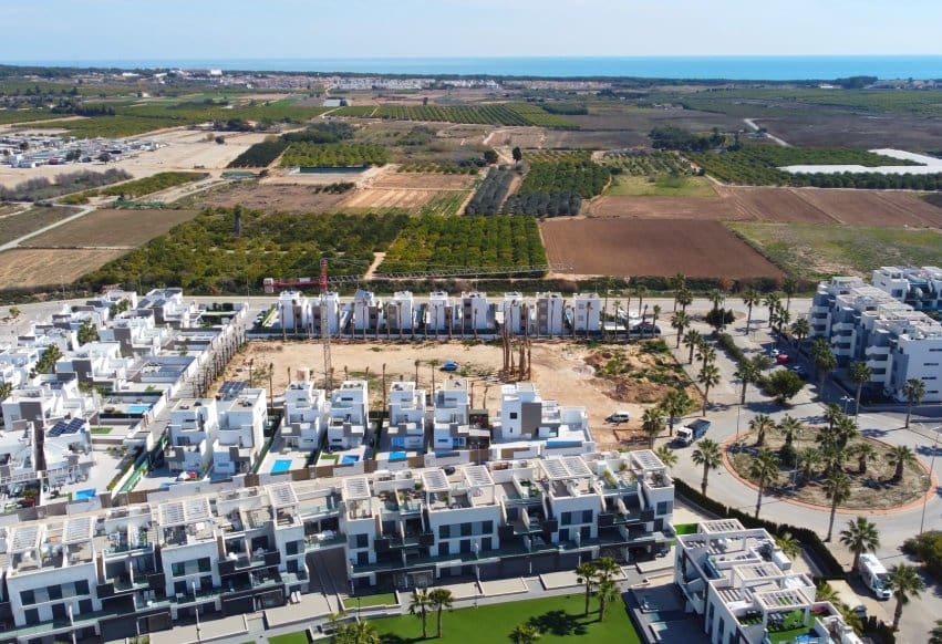 2 soveværelse Lejlighed til salg i Guardamar del Segura med swimmingpool - € 299.000 (Ref: 10120562)