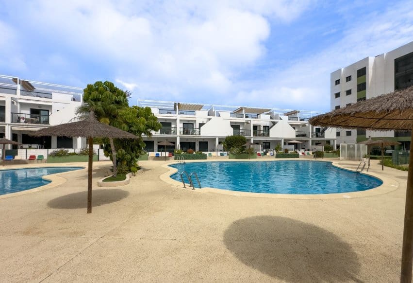 2 sovrum Lägenhet till salu i Pilar de la Horadada med pool garage - 265 000 € (Ref: 10127575)