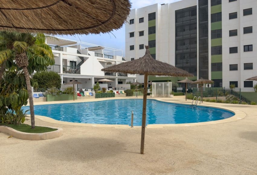 2 sovrum Lägenhet till salu i Pilar de la Horadada med pool garage - 265 000 € (Ref: 10127575)
