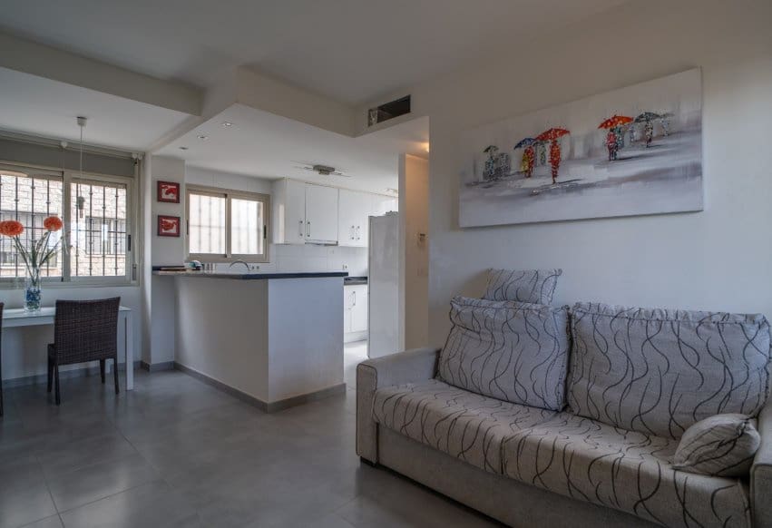 3 Zimmer Haus zu verkaufen in Torrevieja mit Pool Garage - 294.900 € (Ref: 10131004)