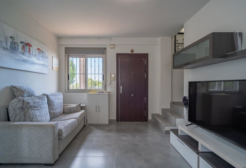 3 Zimmer Haus zu verkaufen in Torrevieja mit Pool Garage - 294.900 € (Ref: 10131004)
