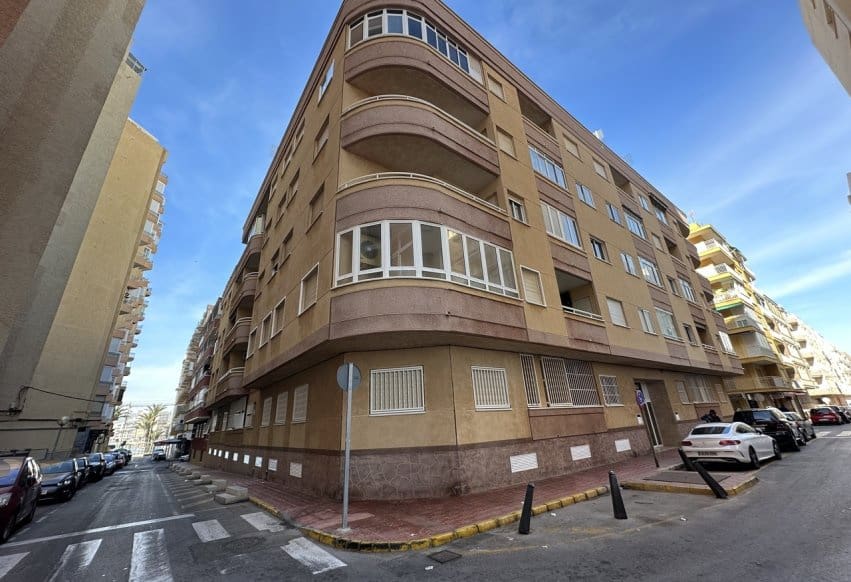 2 sypialnia Apartament przy plaży na sprzedaż w Torrevieja - 184 950 € (Ref: 10153322)
