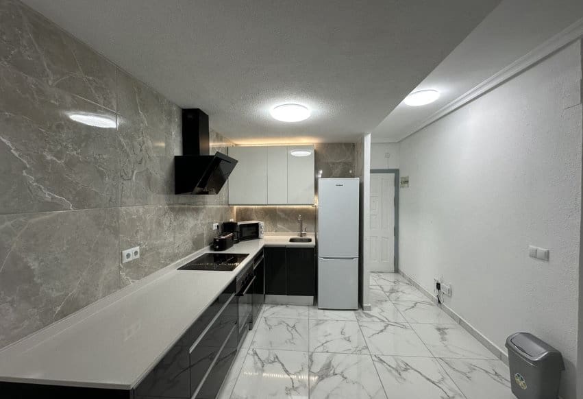 2 sypialnia Apartament przy plaży na sprzedaż w Torrevieja - 184 950 € (Ref: 10153322)