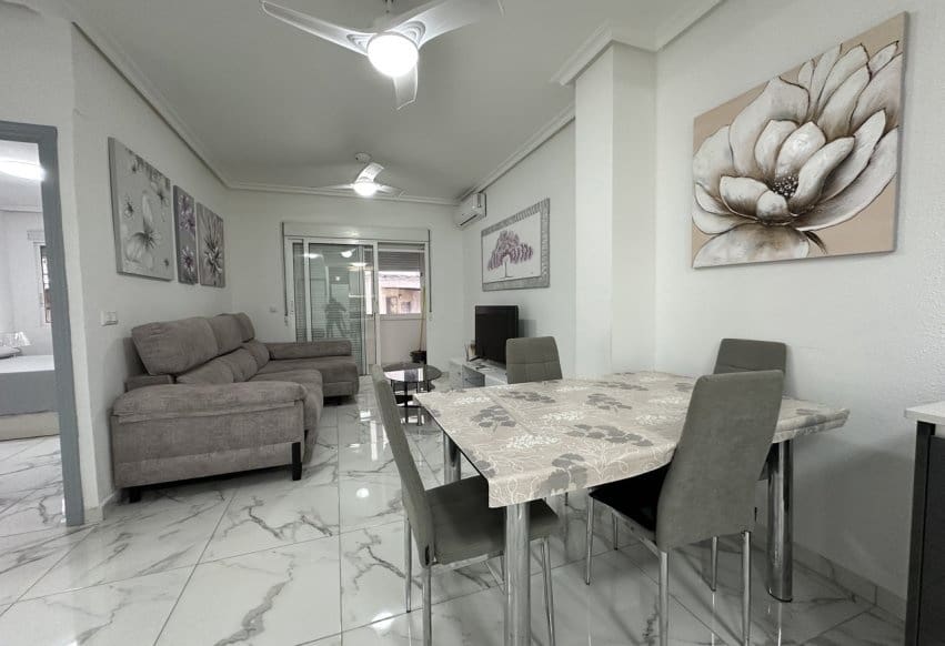 2 sypialnia Apartament przy plaży na sprzedaż w Torrevieja - 184 950 € (Ref: 10153322)